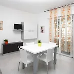 Apartment Cozy Escape By The Sea In *
